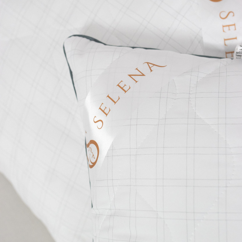 Подушка SELENA 'CARBON FORCE' 70х70см