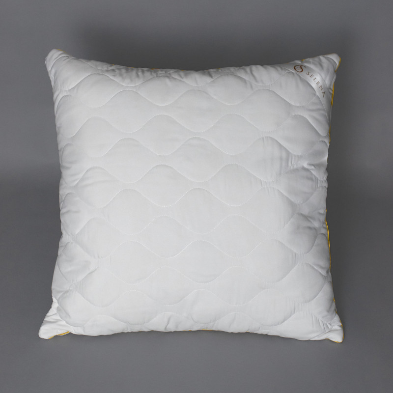 Подушка стеганая SELENA 'GOLD LINE' 70х70 см, микрофибра, овечья шерсть