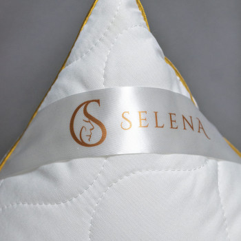 Подушка стеганая SELENA 'GOLD LINE' 70х70 см, микрофибра, овечья шерсть