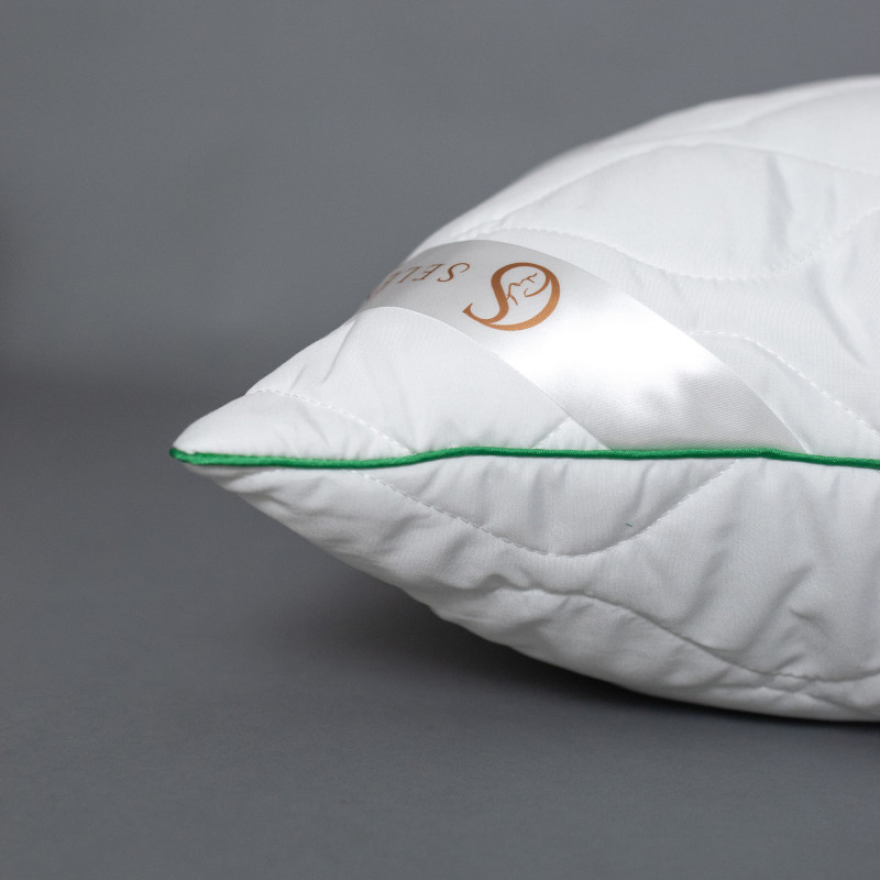 Подушка стеганая SELENA 'GOLD LINE' 70х70 см, микрофибра, бамбук