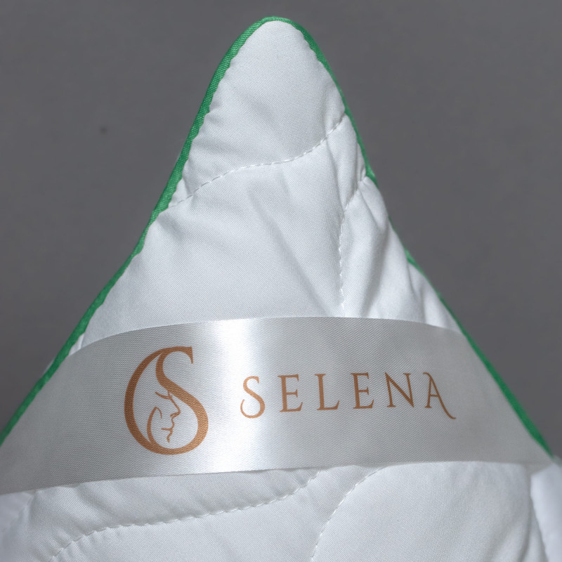 Подушка стеганая SELENA 'GOLD LINE' 50х70 см, Микрофибра, Бамбук