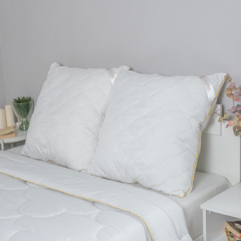 Подушка стеганая SELENA 'GOLD LINE' 70х70 см, микрофибра, овечья шерсть