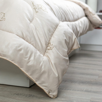 Одеяло всесезонное 'Sky Line' 200х215 см, Верблюжья шерсть